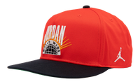 Jordan Essentials Pro Structured Flat Bill Hat Chile Red / Kelly Green / Sail IF3508 673