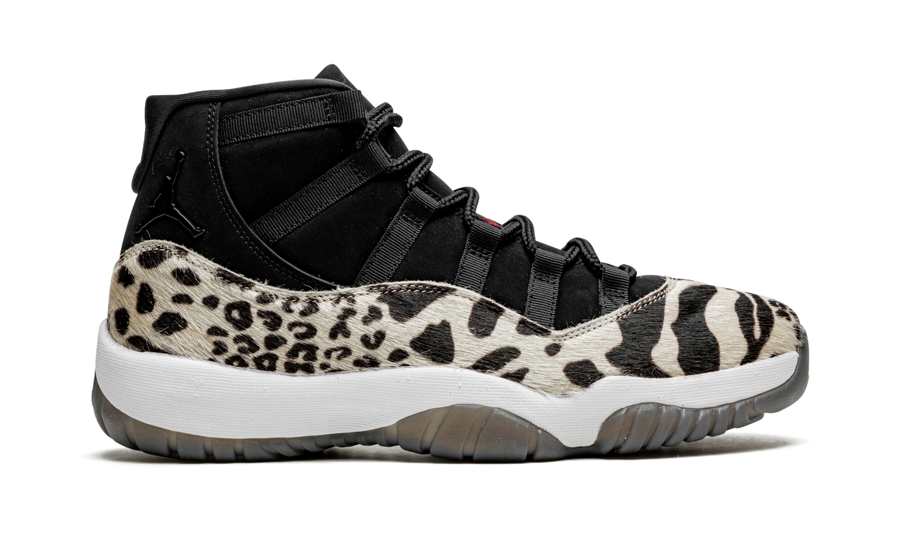 AIR JORDAN 11 WMNS Animal Instinct AR0715 010